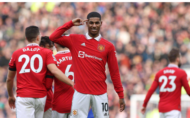 亿的队伍舔 亿的队伍舔