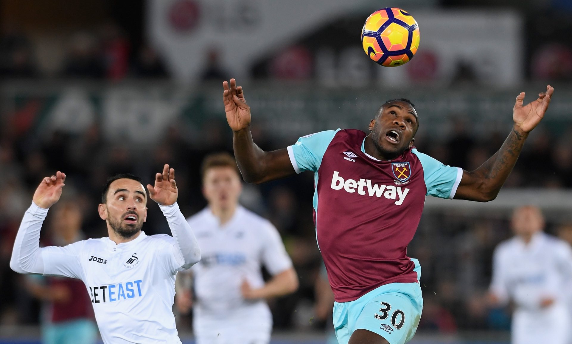 何球队的重 何球队的重